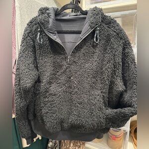 Lululemon Pullover